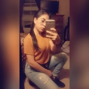 Meet your Posher, Vanessa